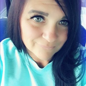 Meet your Posher, Suzanne